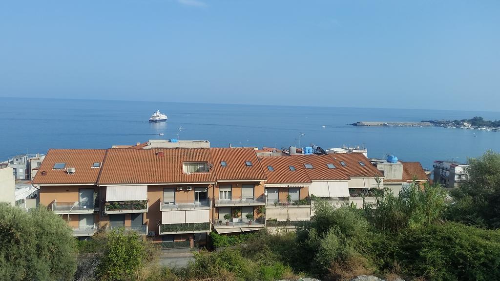 Baia Giardini Apartments מראה חיצוני תמונה
