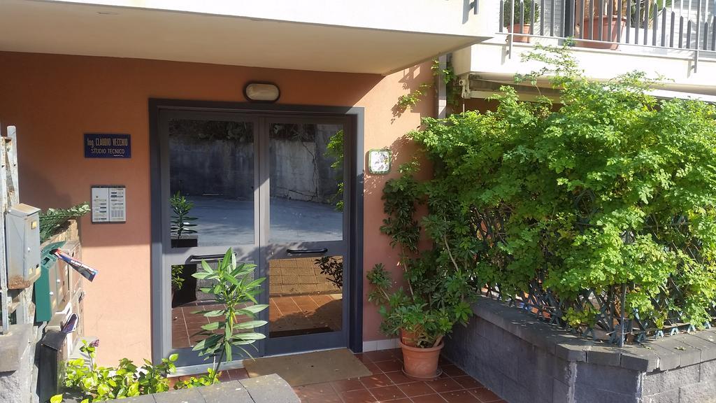 Baia Giardini Apartments מראה חיצוני תמונה