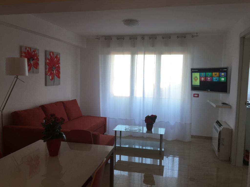 Baia Giardini Apartments מראה חיצוני תמונה