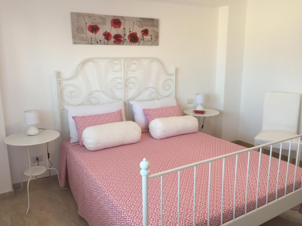 Baia Giardini Apartments מראה חיצוני תמונה